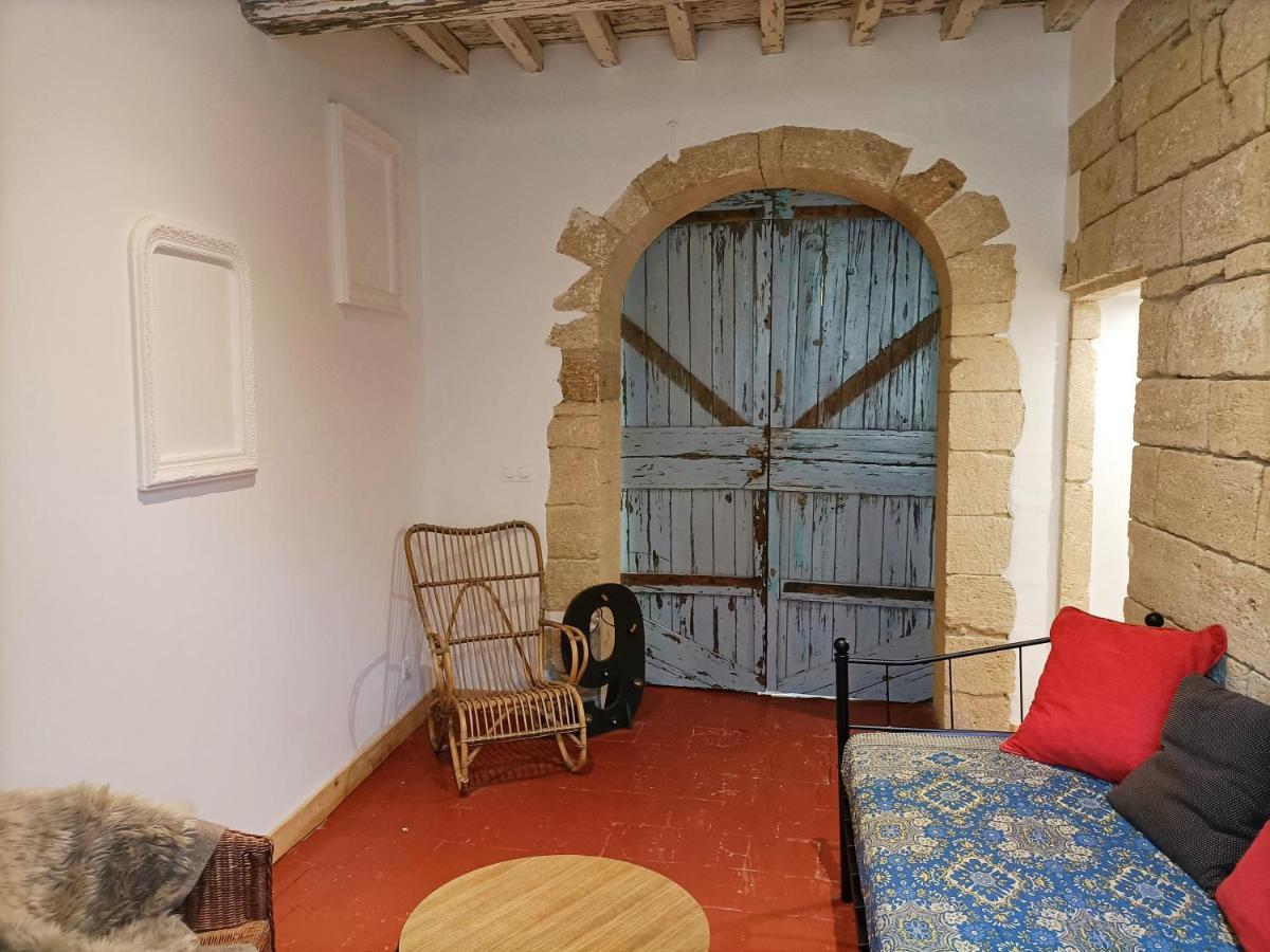T2 Duplex "Chez Evelyne" Remoulins Exterior foto