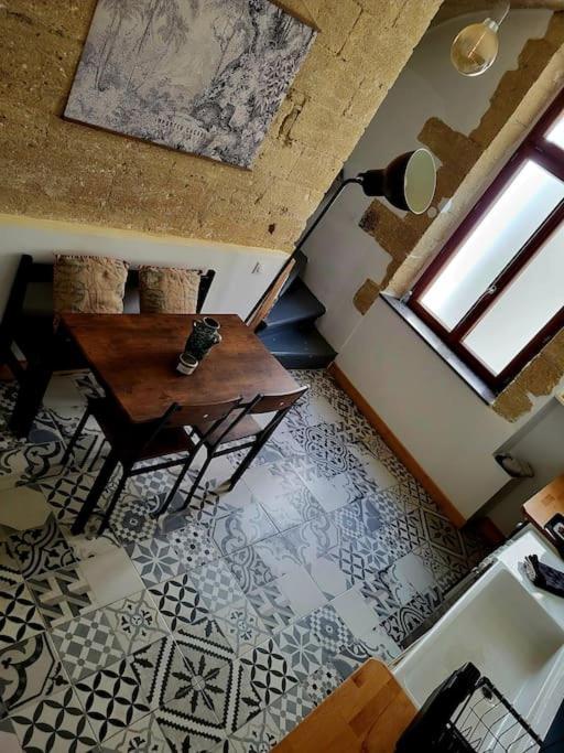 T2 Duplex "Chez Evelyne" Remoulins Exterior foto