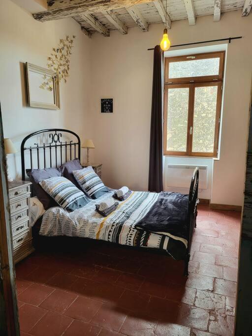T2 Duplex "Chez Evelyne" Remoulins Exterior foto