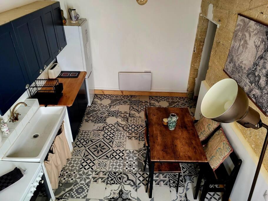 T2 Duplex "Chez Evelyne" Remoulins Exterior foto